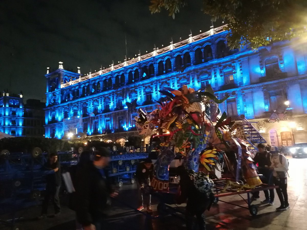 map_mexico's tweet photo. ¡La magia de los alebrijes llega a la #CDMX! 🎉
👉Nos vemos hoy a las 12 horas en el Zócalo para dar inicio al 𝟏𝟔° 𝐃𝐞𝐬𝐟𝐢𝐥𝐞 𝐲 𝐂𝐨𝐧𝐜𝐮𝐫𝐬𝐨 𝐝𝐞 𝐀𝐥𝐞𝐛𝐫𝐢𝐣𝐞𝐬 𝐌𝐨𝐧𝐮𝐦𝐞𝐧𝐭𝐚𝐥𝐞𝐬, organizado por el @map_mexico.
¡No te lo pierdas!🤩 https://t.co/oFIkOy5yRL