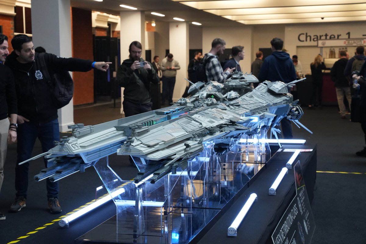 BinaryLoop's tweet photo. Some nice scale models at CitizenCon, including our beloved Port Olisar! https://t.co/cvSljGjhbq