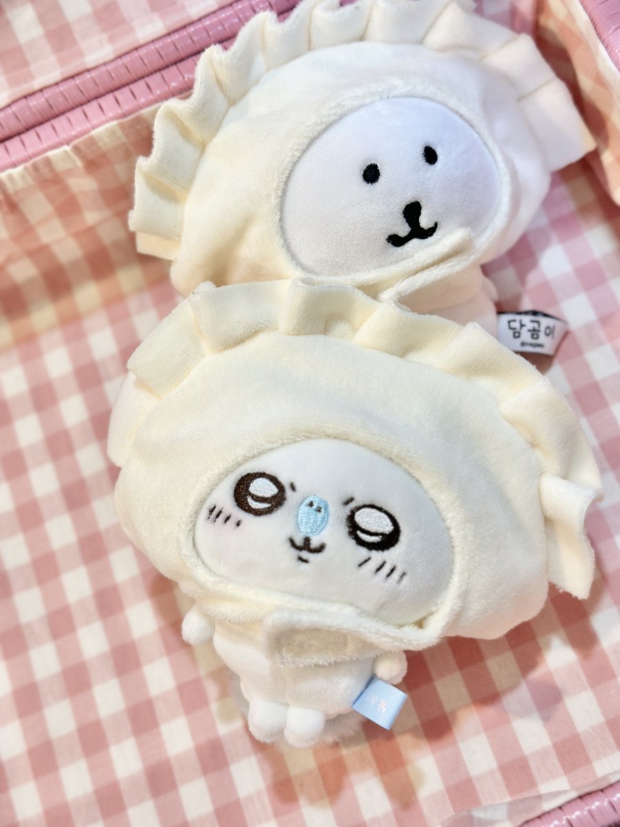 doremiland_'s tweet photo. 🥟인형 교자만두&amp;찐빵 모자 스토어 업로드.｡.:*☆
솜인형들과 약 13cm의 마스코트 인형에 꼬옥 잘맞는 사이즈입니다🪽

#RT+#팔로우 이벤트로 총 두분께 랜덤모자 1종 드려요
🤍 https://t.co/G3OQq6lsrj

당발일 10/25
#RT이벤트 #RT이벵 #찐빵모자 #교자모자 #인형모자 #인형옷 #솜인형옷 #솜깅옷 https://t.co/A0z7xKplB6