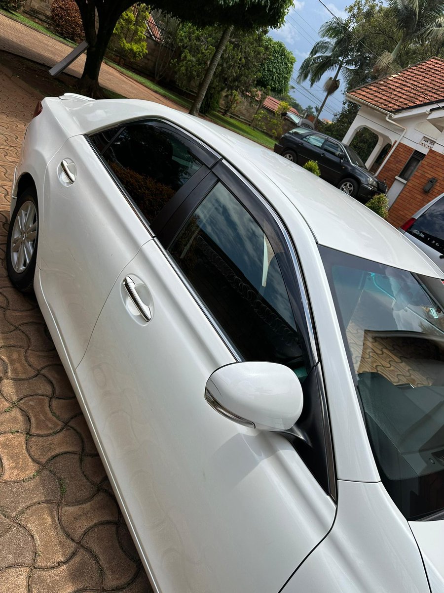 sparewo_ug's tweet photo. Say goodbye to sun glare! 🌞
We just installed Ceramic Nano Tint on our client's car, and the difference is crystal clear (literally)! 😎🌟 Not only does it block harmful UV rays, but it keeps the ride cooler and way more stylish.
#TheAutoHub #Sparewo https://t.co/UFogtTSp5V