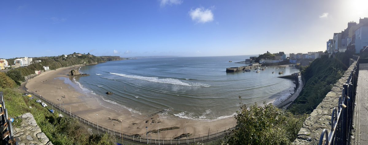 vanessaplain's tweet photo. An early start to travel to Tenby for a days walking on the coastal path in glorious weather https://t.co/yLKDJgZTqh