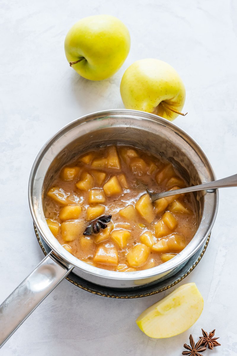 HappyFoodsTube's tweet image. 🥰🍏😋 Recipe: happyfoodstube.com/apple-pie-fill…
Delicious homemade apple pie filling with simple ingredients like fresh apples, sugar and cinnamon. Perfect for pies and tarts. #applepiefilling #applerecipes #appledesserts