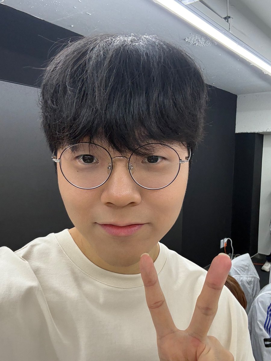 coved_teddy's tweet photo. 🐻💗✌️

#Teddy https://t.co/GxSe7j8YFB