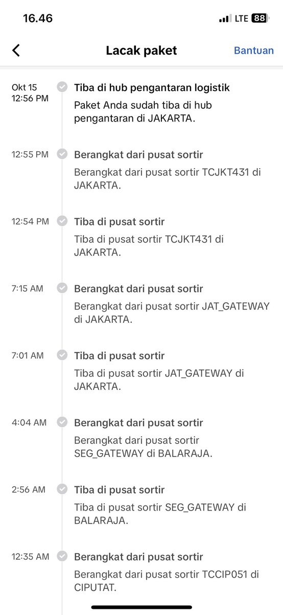Bagooooest's tweet photo. @jntexpressid haloo ini paket saya kenapa gak jalan??
boleh gak aku ambil sendiri di agen? https://t.co/PIl86bcZZ4
