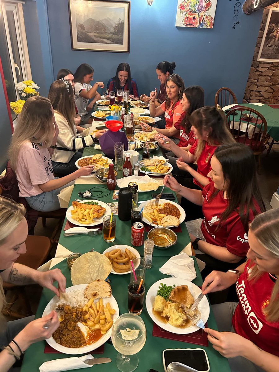 TurfsLadies's tweet photo. Well deserved Top of the Table meal out! #TTLFC #TopOfTheLeague https://t.co/CypqlDQ10x