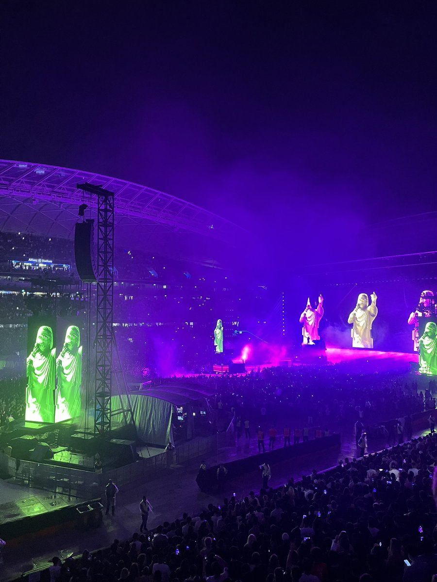 DaynaHanlon6's tweet photo. Best concert ever 🥹🥹 #CIRCUSMAXIMUSTOUR https://t.co/EnPncPSMfb
