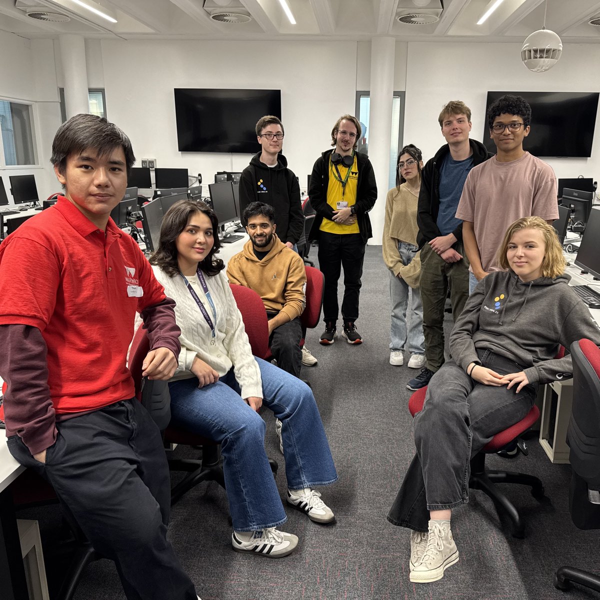 Our second of two October undergraduate open days will take place today. Our student ambassadors are ready to answer any questions about studying in our department! We hope you enjoy the day!