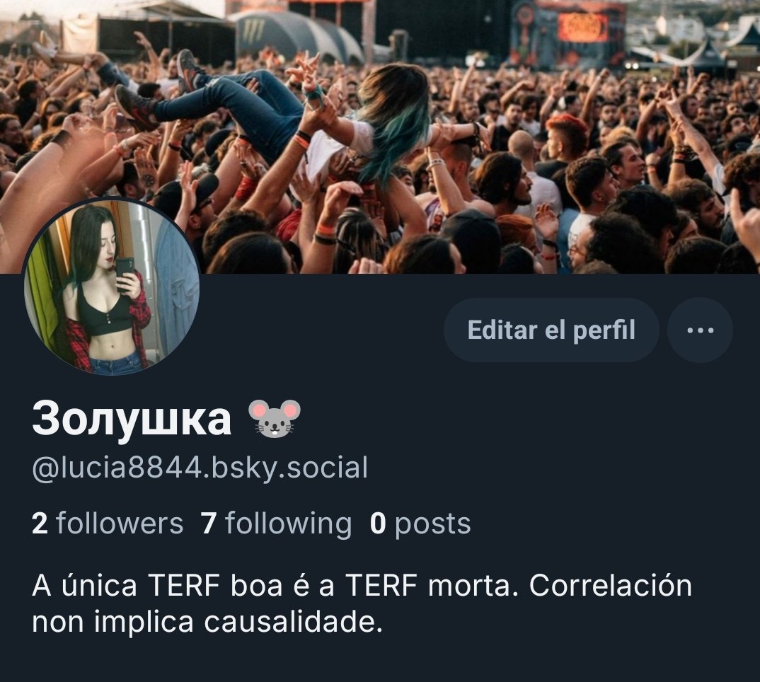 Ola, chiques! Presiso axuda pra facer unha mudanza. Se me botades unha man o un rt, agradézovolo moito! :)

PERDÓN O MAREO, CAMBIEI O @