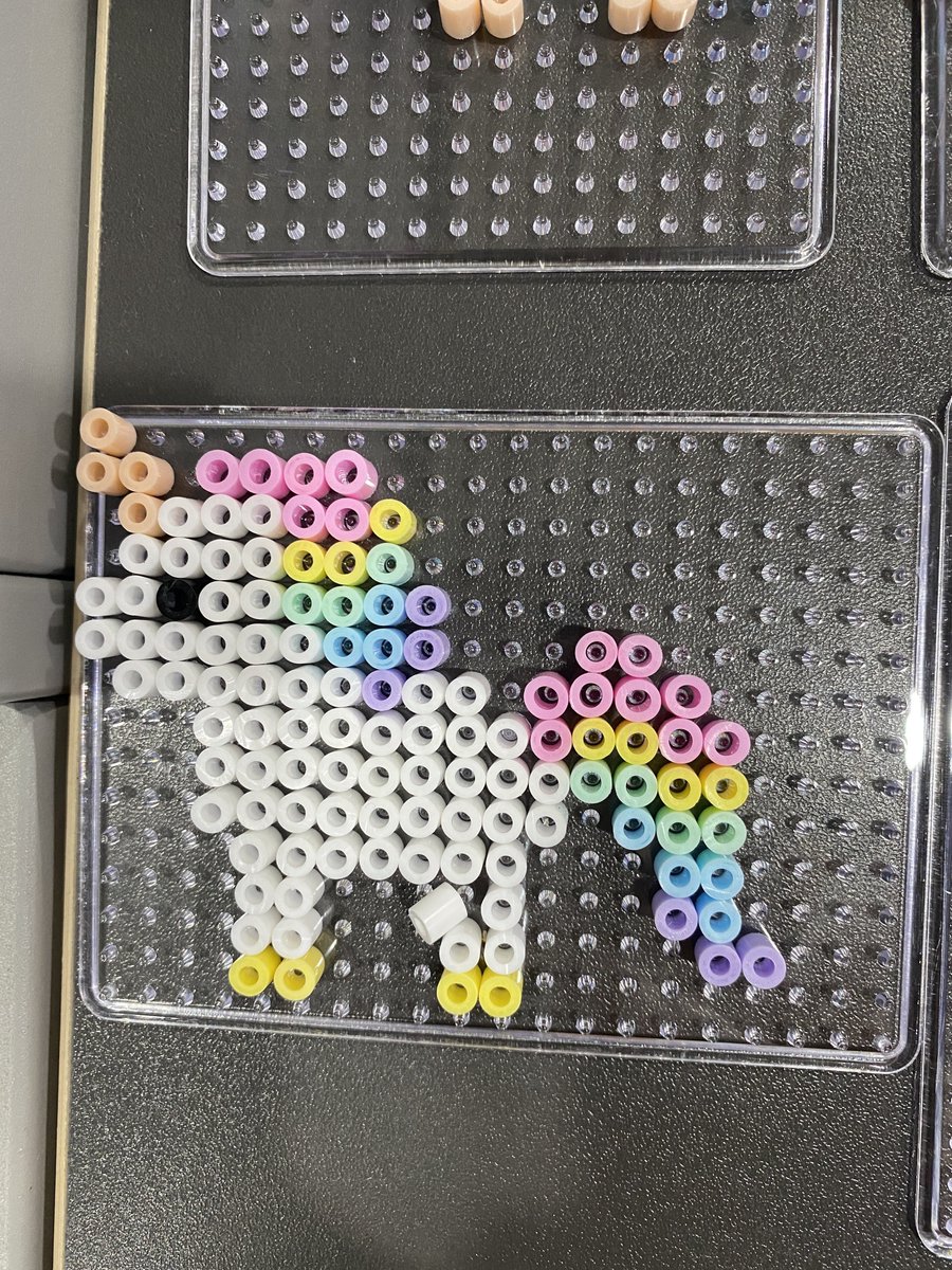 YirunB's tweet photo. A leisurely Sunday is very suitable for playing the ironing beads.
https://t.co/r9c0wDwpsG
#hamabeads #perlerbeads #diycraft #diy #unicorns https://t.co/yyQHRCpHij