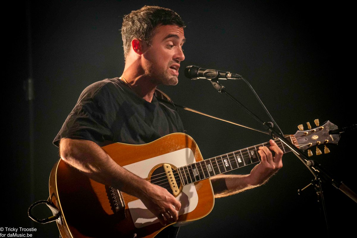 Zelfs al was het niet allemaal echt dansbaar, wat <a href="/G_RiosOfficial/">Gabriel Rios</a> op het podium van Cultuurcentrum Mechelen bracht. Ook <a href="/MiloMeskens/">Milo Meskens</a> stelde zijn nieuwe plaat voor. damusic.be/live/gabriel-r…