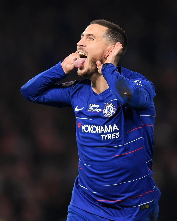 ML_cfc10's tweet image. من الصعب انك تجد جناح مسجل 15 هدف و صانع 20 هدف ، و مميز في صناعة اللعب ، و خلاق لزملائه ، و عنصر أساسي مع فريقه ، و بيمتلك حضور ذهني في المباريات الكبيرة..

 لم يكن منفوخاً ، لم يرفعه الإعلام ، أنت فقط لاتعلم مقدار الجودة التي كان عليها الملك ..
💙🔵