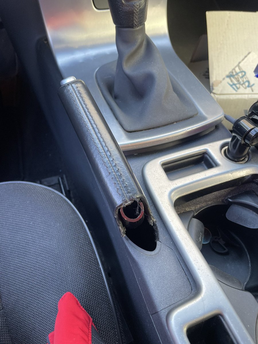 SincTheo's tweet image. Finishing touches on my Volvo. This thing it like a French car. All of the plastic trim falls off😂