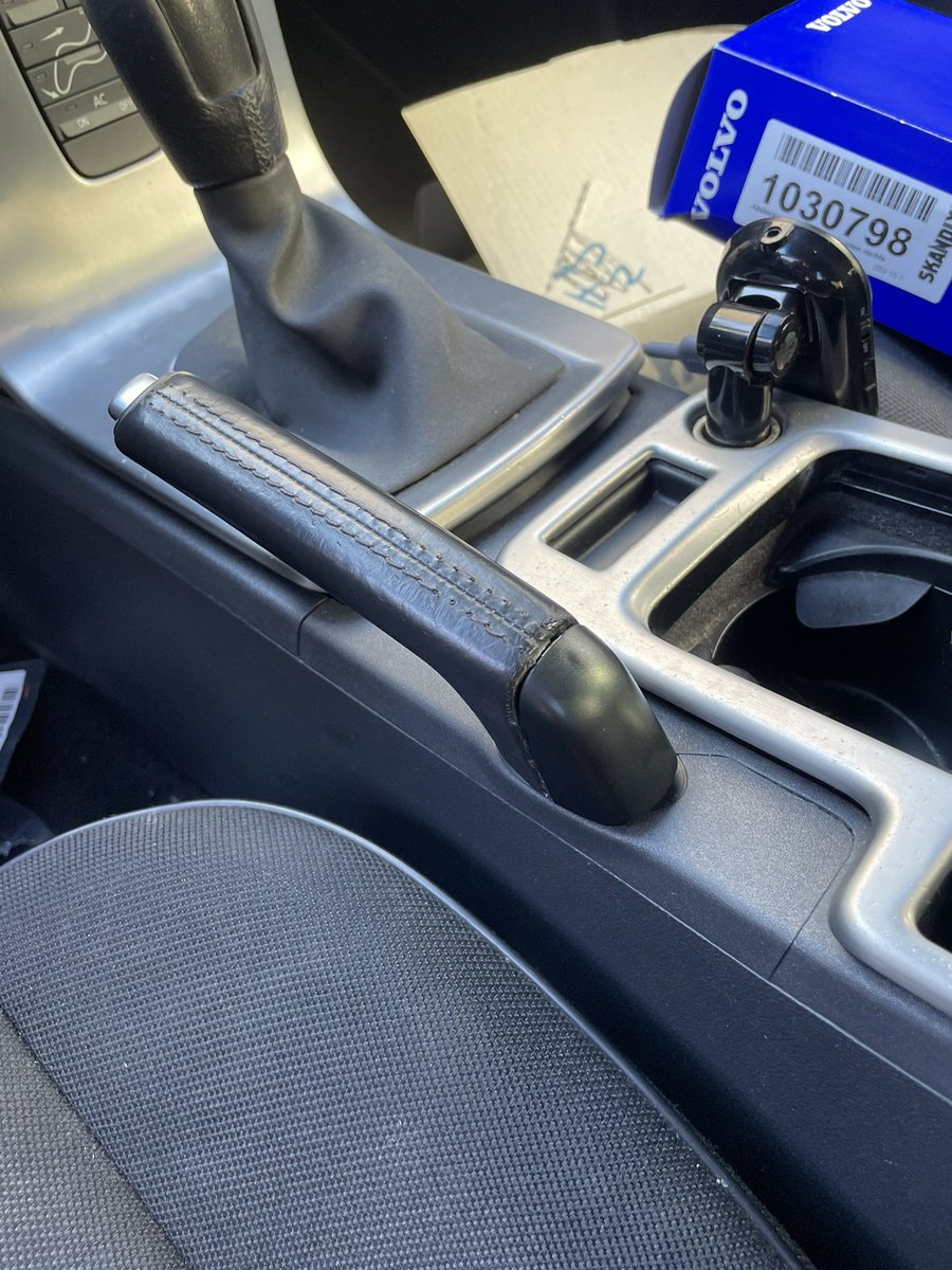 SincTheo's tweet image. Finishing touches on my Volvo. This thing it like a French car. All of the plastic trim falls off😂