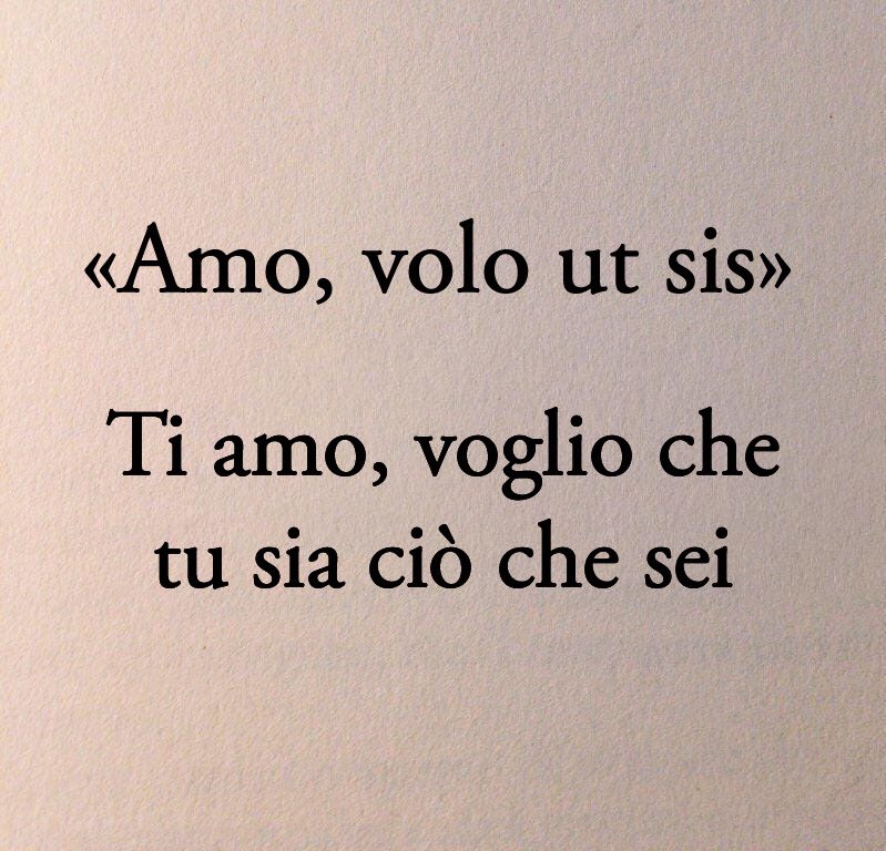 Poesiaitalia's tweet image. Voglio che tu sia ciò che sei, tra le più belle dichiarazioni d’amore di sempre.