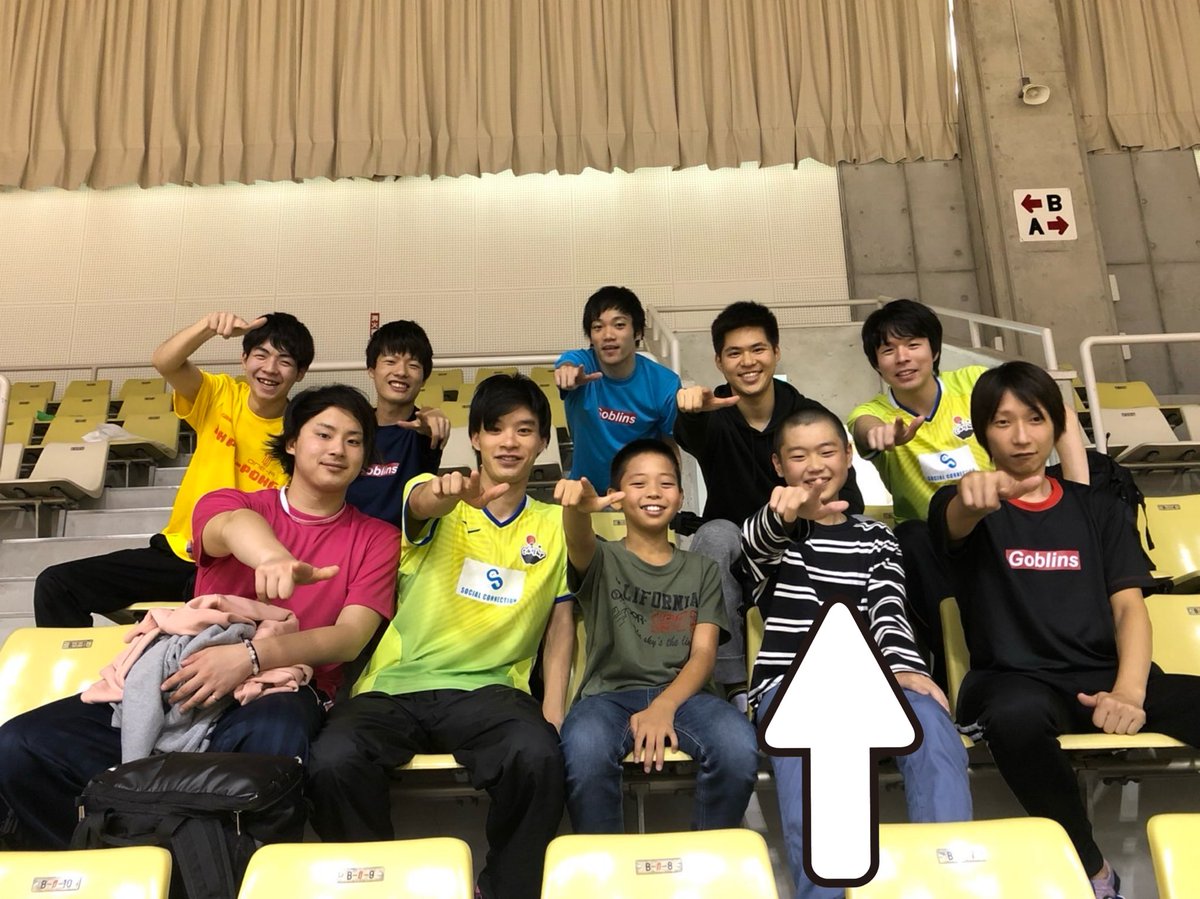 たまたま助っ人参戦した試合で、
たまたま一緒に試合出た子がまさか
【↑】の子だったとは…！

成長し過ぎてわからんかった。笑

何年も前の自分の存在を覚えててくれたのが超嬉しかったし
たま〜にだけど、ひっそり卓球続けてて
よかったと思った🏓