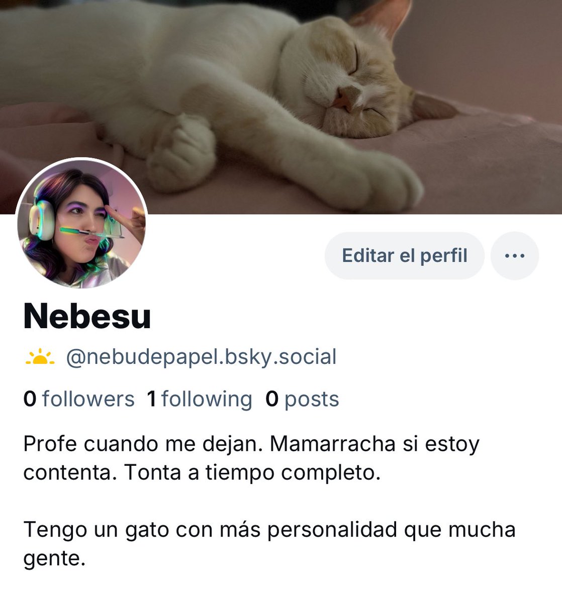 Aun no sé como voy a orientar la cuenta de la mariposa pero ahí la tenéis por si me da por hacer la cencia.