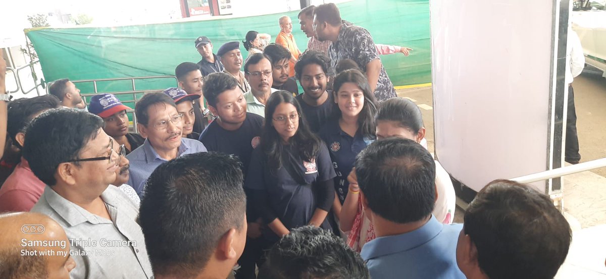 EastNyk's tweet photo. RD,SD,DD and staff members of @nyksindia  Assam  recieving Honble union Minister of state  ,Smt. @khadseraksha at Guwahati Airport today the 19th October 2024.
@rdnyksghy2021 https://t.co/u7ai6ihN70