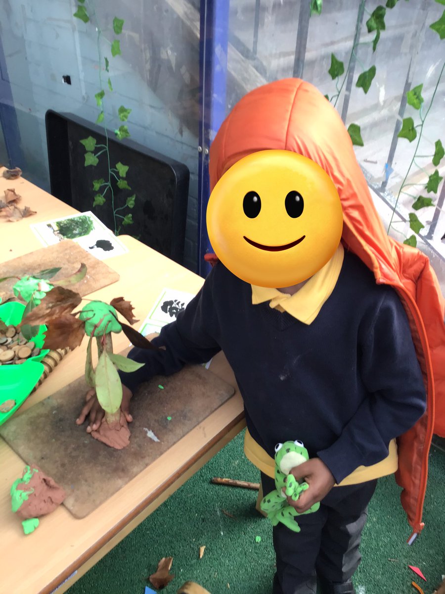 Morningside_ps's tweet photo. #Reception made trees using a variety of materials #EYFS #Exad #utw #outdoorlearning #finemotorskills #art https://t.co/tosiq5mg54