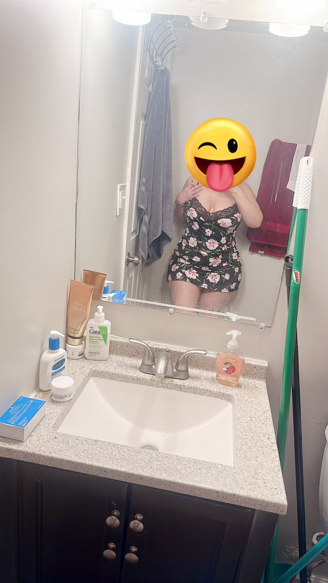 espososlatinos9's tweet photo. Volví 😈🍑🫣 https://t.co/VyE0gUMXby