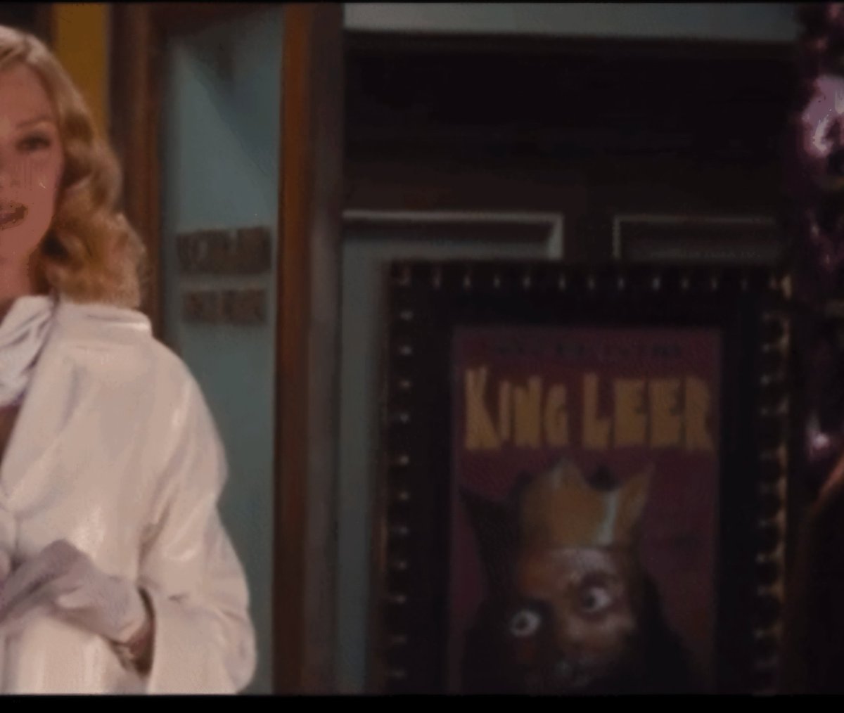 Arthur Dent tweet media