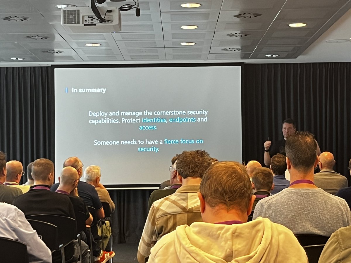 Full room learning the pro-tips and clear guidance to „enterprise-grade M365 platform security” by <a href="/JussiRoine/">Jussi Roine | Microsoft MVP</a>. Super insightful and packed with really good call-to-actions #collabdaysBE