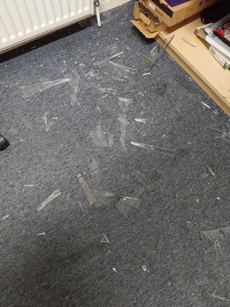 WalsallSams2023's tweet photo. Early this morning, we had an attempted break in. So sad, as some money earmarked for our Project 55, will now be required for repairing the window. Lucky nothing taken, but window shattered and glass everywhere. Thank to our local neighbours who called the police. #Project55 https://t.co/2w6mKEOnd2