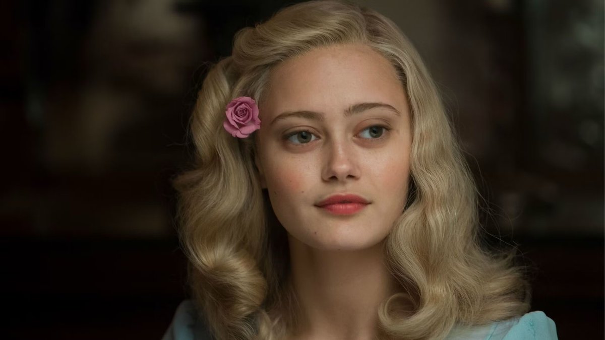 JonnyLeTran5's tweet photo. Ella Purnell as Emma Bloom in Miss Peregrine's Home for Peculiar Children π #EllaPurnell #EmmaBloom #MissPeregrinesHomeforPeculiarChildren #beautiful https://t.co/55LXBxPXEl