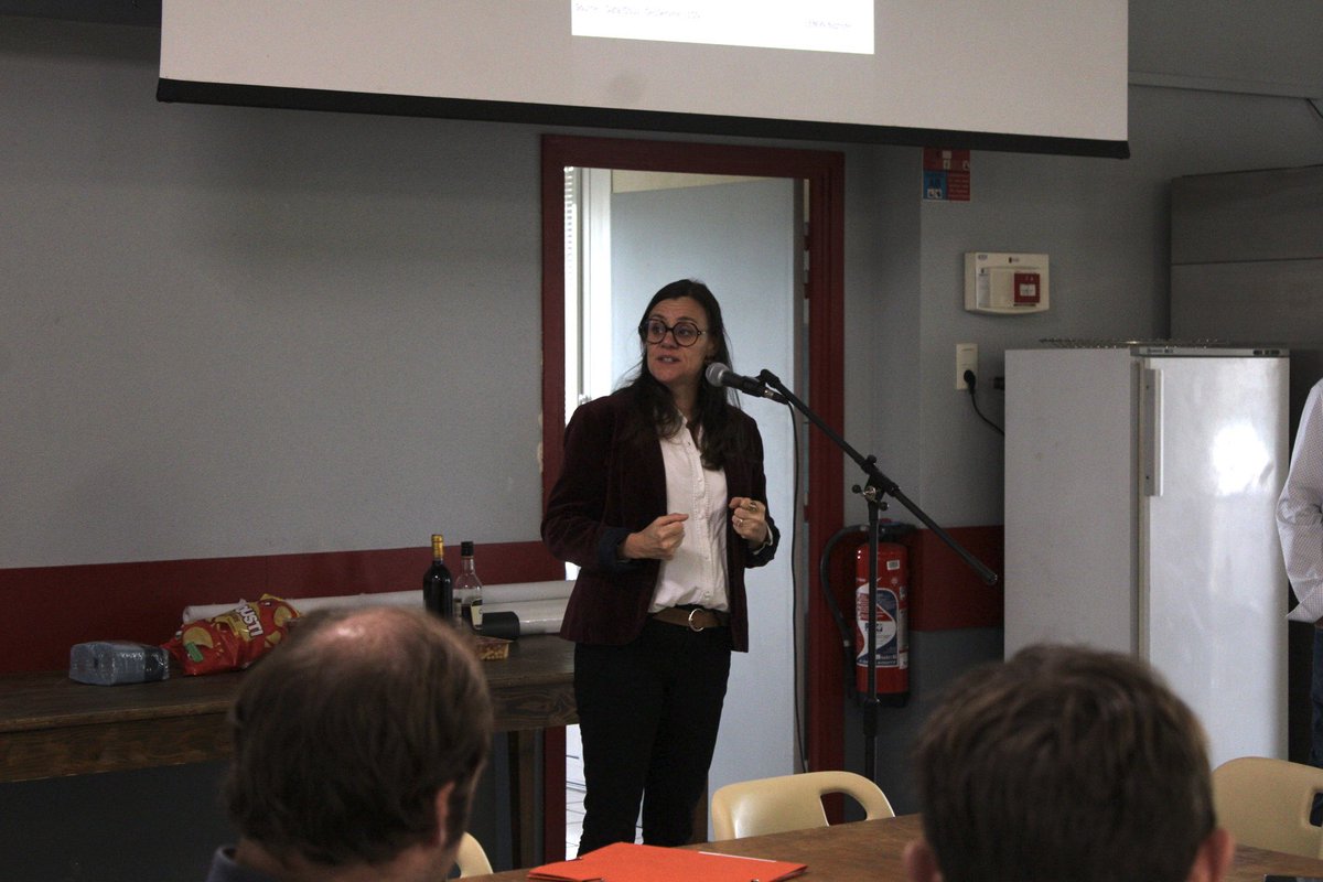 sami_hmissi's tweet photo. Ce matin dans le #PuyDeDôme avec les @JeunesSoc63 pour participer à la réunion des sections de la Limagne à #Chavaroux sur le thème de la lutte contre le RN ! 

Mobilisons, communiquons et surtout portons un projet ancré à gauche, dans tous les territoires, jusqu’à la victoire ! https://t.co/73PV8H35oM