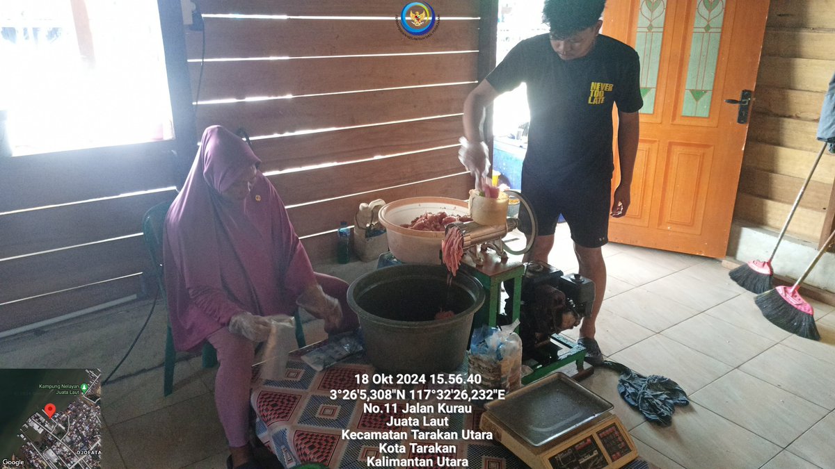 arioam17's tweet photo. Jum'at (18/10), Ario Anggara M, Luhkan Tarakan, di POKLAHSAR Jaya Mandiri Kel. Juata Laut melaporkan produksi lumayan daging ikan bulan-bulan sebanyak +/-300kg harga 38rb/kg dipasarkan lokal Tarakan
#GiatLuhkanSatminkalBPPPBitung #PusLuh #BPPPBitung #Tarakan #Pengolahan https://t.co/BDc9n24Z1F
