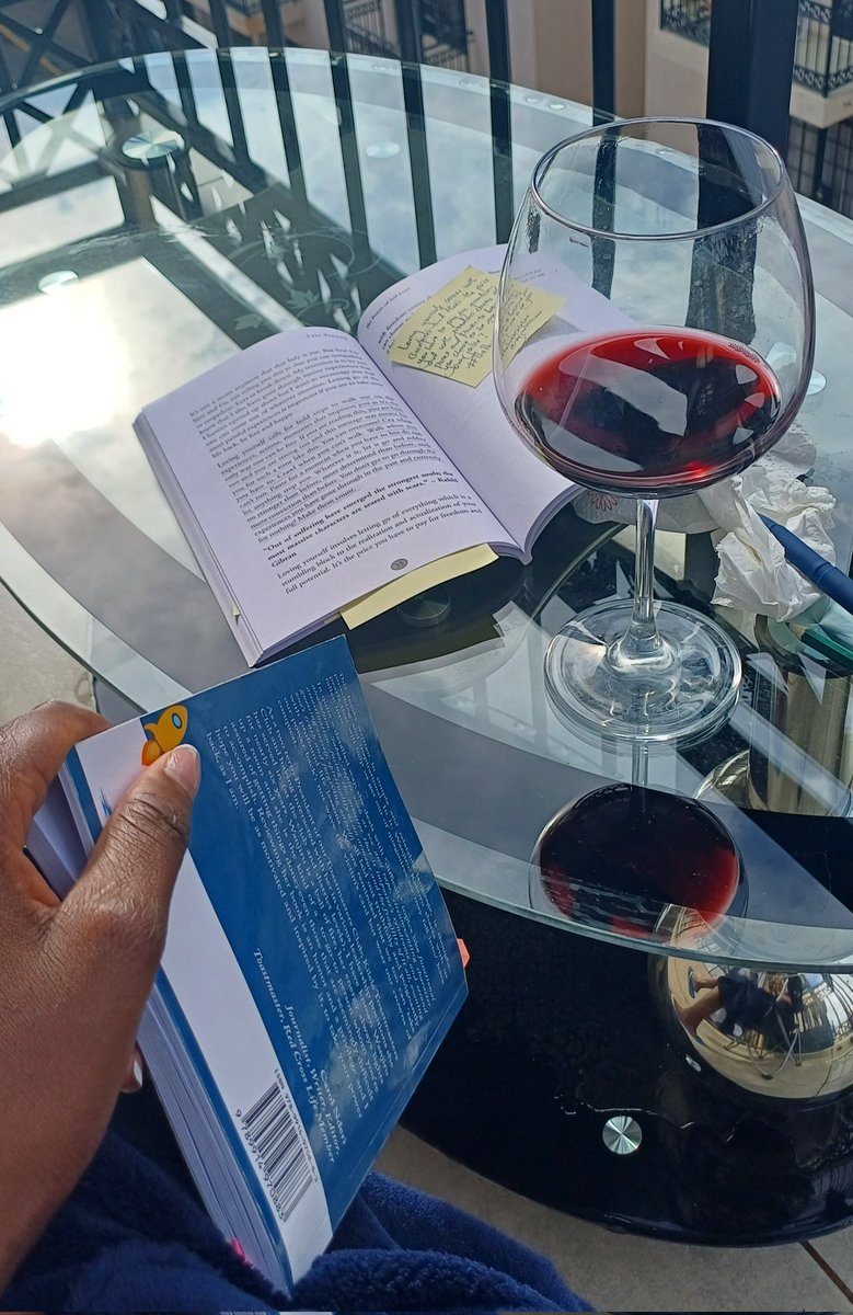 Wanjiru_Kaburu's tweet photo. It's a long weekend; the #MashujaaWeekend and one of the best ways I've found to spend such a #weekend is with a good #book
In the spirit of #Freedom, here is one to set yourself free - #TakeYourPowerBack
Talk to @NuriaStore @KibangaBooks for a copy.
#WeweNiShujaa https://t.co/mA9LanDIPB