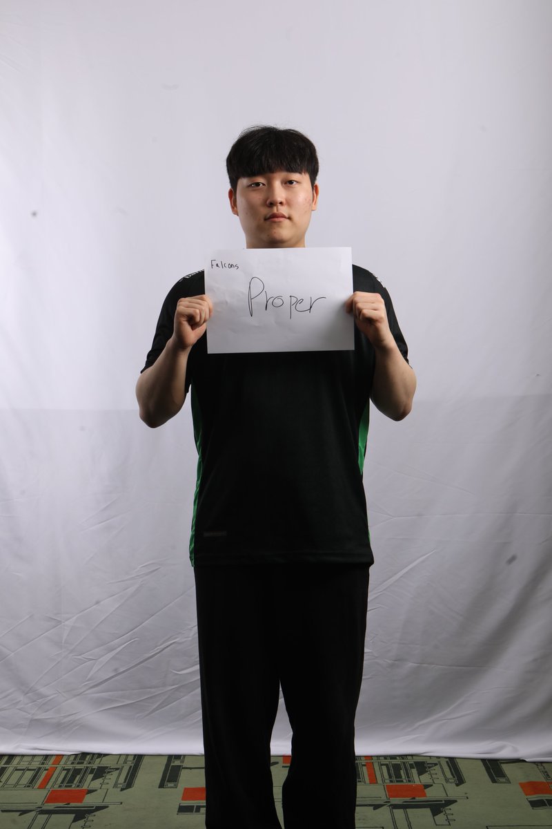 OW_Esports_Asia's tweet photo. OWCS KOREA｜FLC

TEAM FALCONS의 프로필 헤드샷 모음집!🦅
Profile headshots for TEAM FALCONS!🦅

#OWCS #OWEsports #오버워치이스포츠 #WDG https://t.co/OdqfZgVsbY
