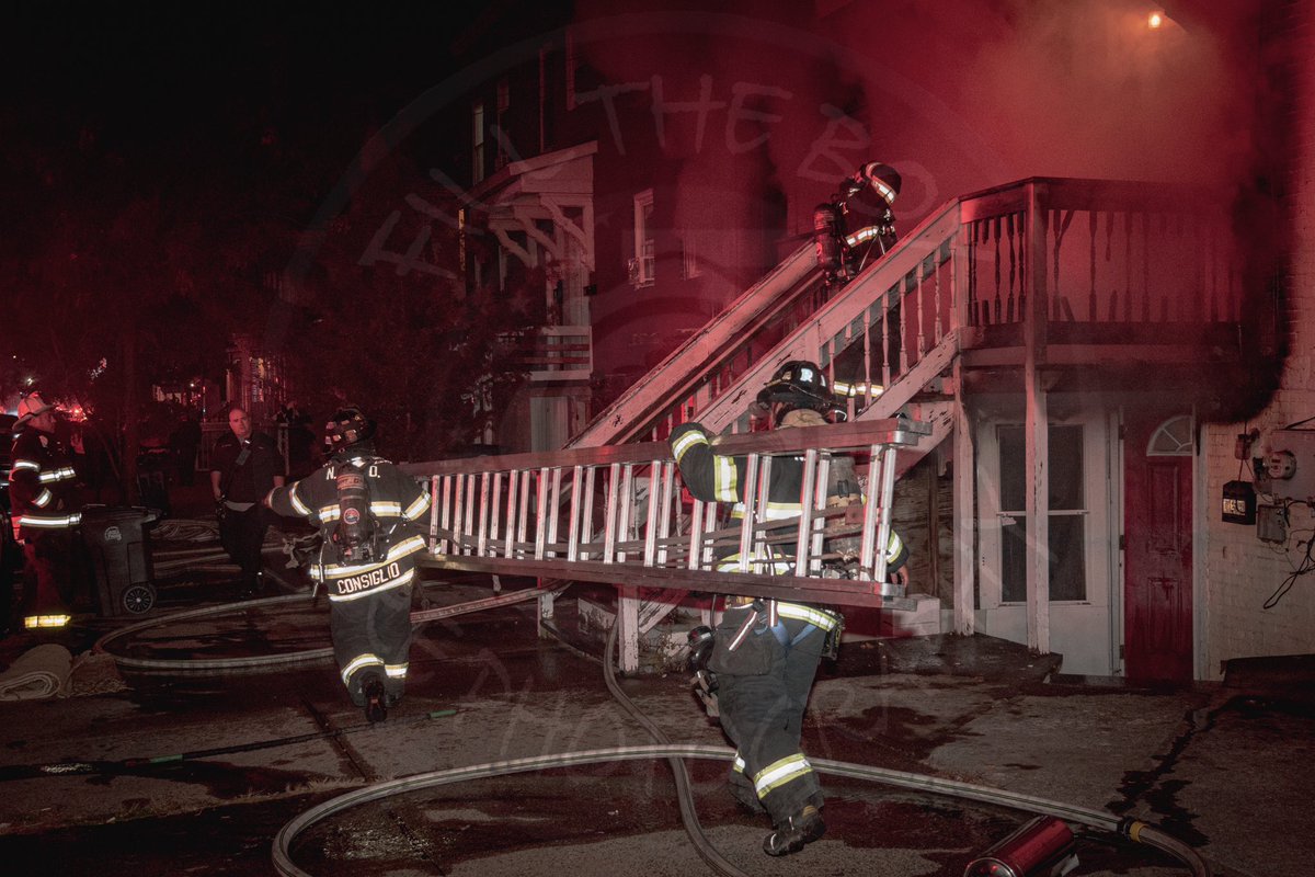 Fill The Box Fire Photography tweet media