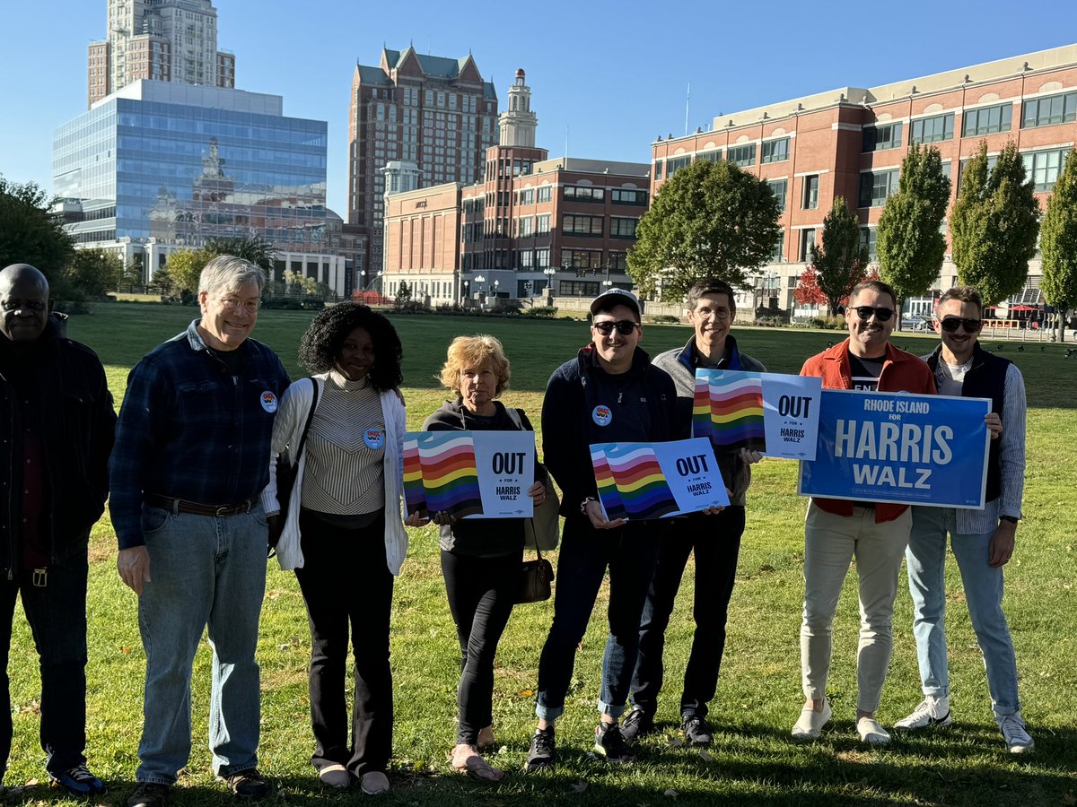 Out for Harris RI headed to New Hampshire for a day of canvassing!