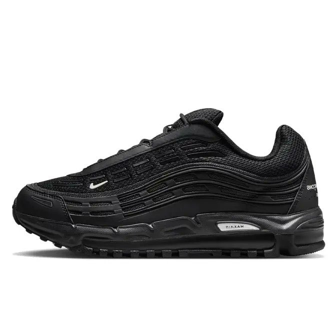 DondaTimes's tweet photo. He’s wearing Nike Air Max TL 2.5Comme des Garcons Homme Plus Black https://t.co/aGtO3yIoKp