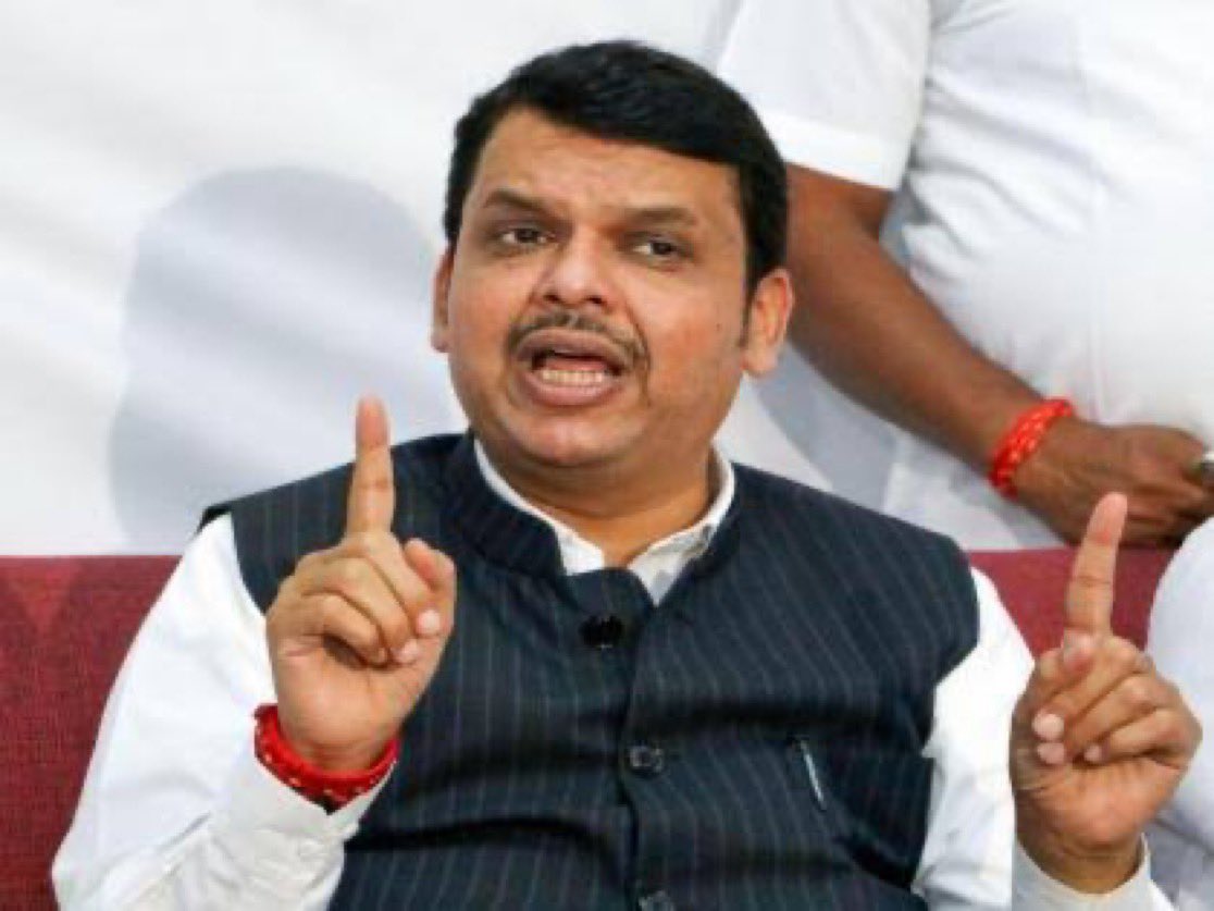 या माणसाने महाराष्ट्राच्या सांस्कृतिक राजकारणाची वाट लावली म्हणून प्रत्येकाने आपल्या wall वर पोस्ट करा