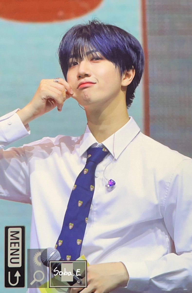 SOBA_0322's tweet photo. 241019 홍콩

얼굴천재 .. 😍

#크래비티 #원진 #CRAVITY #WONJIN #이야_잘생겼다_함 https://t.co/VVcGHpM84Z