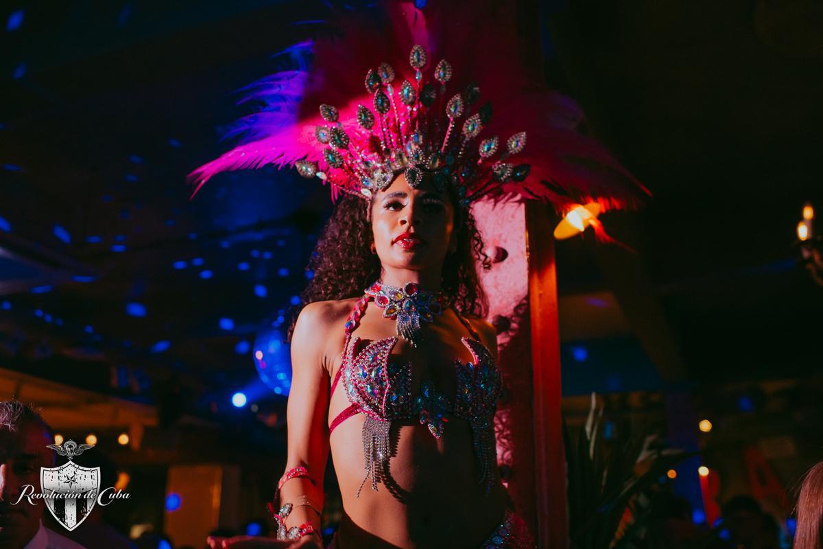 HgateAdvertiser's tweet photo. From Halloween Havana-style and Christmas with a Cuban twist to a NYE Fiesta this Leeds venue has it all – book now!
#AD @RevsDeCuba #Music #Cuba #Salsa #Food #Christmas #WhatsOnLeeds #ChristmasParty #WorksNightOut #WreathMaking #Cocktails
https://t.co/k4VBuYVl3X https://t.co/QB6UwuEg7V