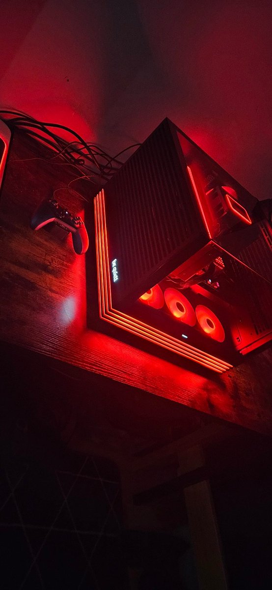 WarAgent83's tweet photo. @bequietofficial  love the new light base 600 LX so easy to build in https://t.co/e8rkN1FuAh