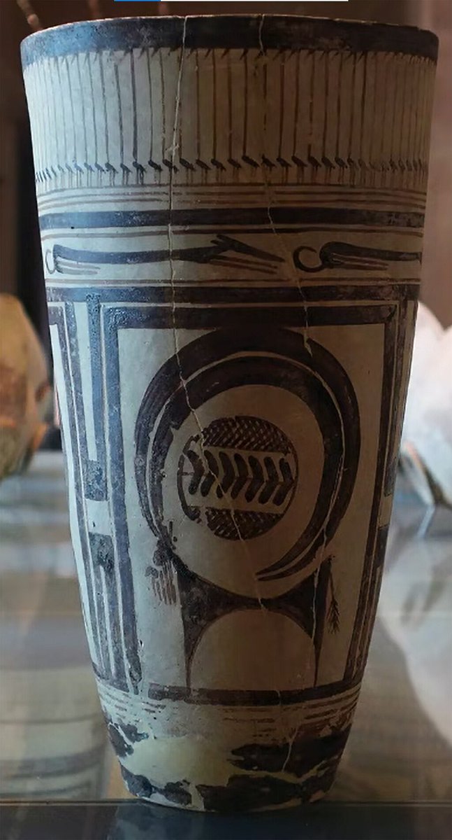 ensi_gudea's tweet photo. Susa I period (4200-3500 BC) beaker with ibex and saluki motifs https://t.co/7Mj6Y1Onkd