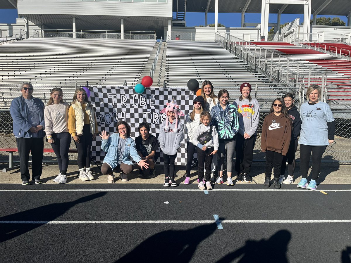 Mrs_Novak_EF's tweet photo. We raised about $400 today at our 2nd annual life skills TRIBE TROT—thank you to our community ❤️🏃‍♂️🏃‍♀️💨 https://t.co/HGsJd0GMOG