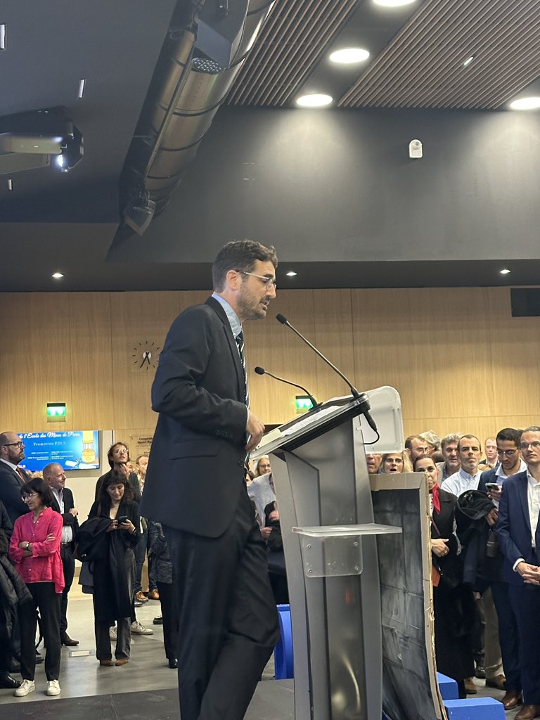« Soyez impertinents, soyez ensembles amis »