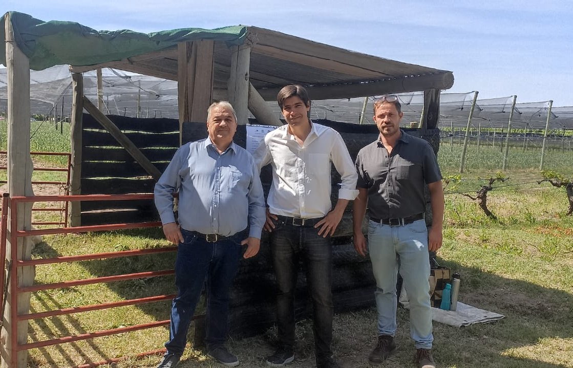 🚜🌾 El 18 y 19 de octubre se realizó la Expo INTA Rama Caída 2024 en San Rafael, con más de 500 asistentes. Productores, empresarios y técnicos conocieron los últimos avances en agroindustria y fortalecieron vínculos entre sector público y privado.