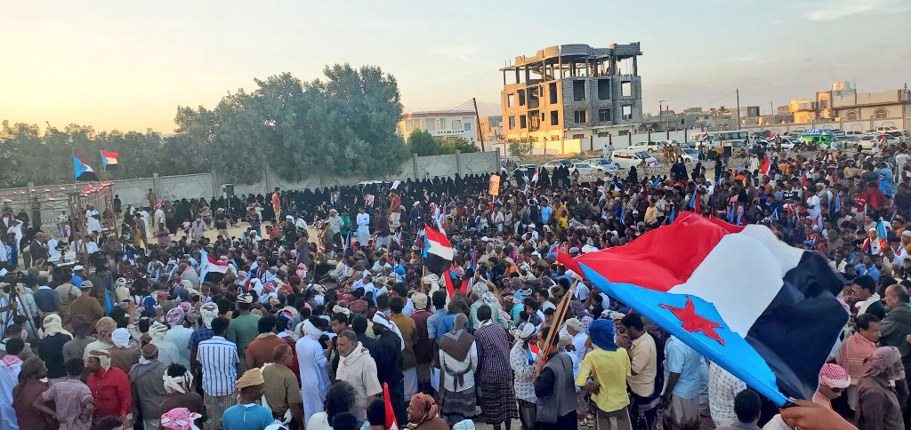 من المهره
بوابة #الجنوب_العربي الشرقيه
ليسمع كل من به صمم
المهره جنوبيه الهواء والهوية ✌️

تعظيم سلام، وتحيه اجلال وإكبار من جميع أبناء الجنوب لكل احرار وحرائر جنوبنا الحبيب في محافظة #المهره الباسله 🌹

#المهره_هويتها_جنوبيه