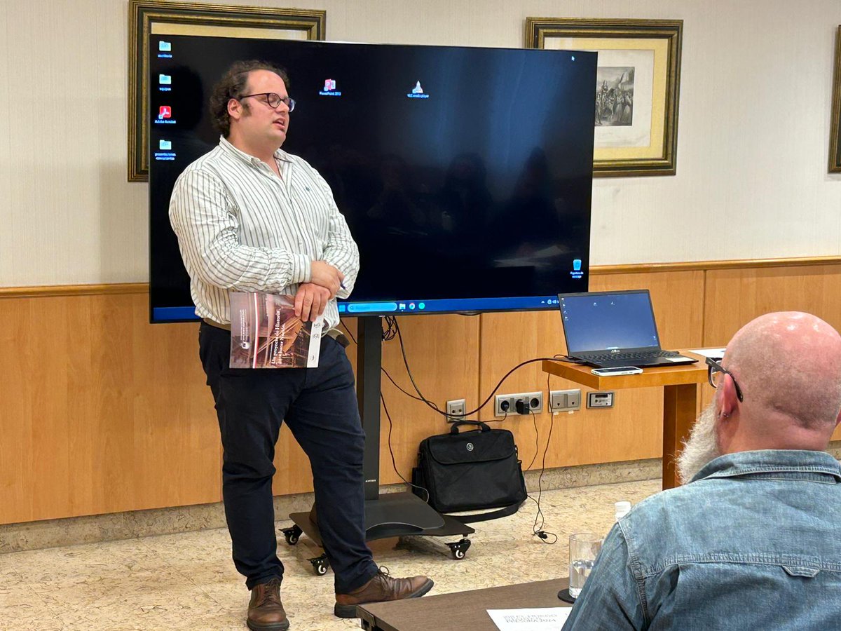 coworking_soria's tweet photo. El resto de proyectos que se presentan a #ElHuecoStarter en #Presura24 son...

🗣️ Asociación para la reconstrucción del San Juan Nepomuceno
🗣️ Rural Connect @innacka_34 
🗣️ Compostaje comunitario con generación de biogás
🗣️ Quercus Ilex @silviacortespena https://t.co/EAueyPxB2A