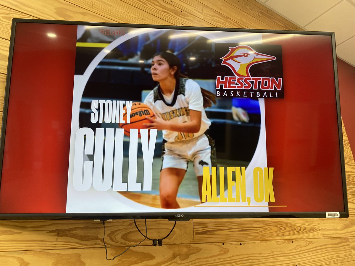 stoney_cully's tweet photo. Had a great visit/conversations and awesome hospitality @HesstonWBB. Blessed and excited to receive an offer!!
@delisio_vinny @TavisLeake https://t.co/KNoe09wFHj