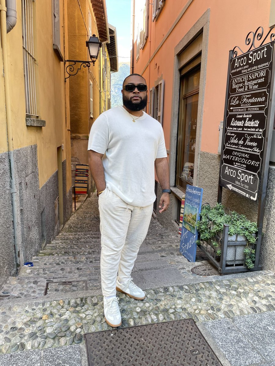 _SeanEmory's tweet photo. Como 🇮🇹 https://t.co/dEyUt44gYW