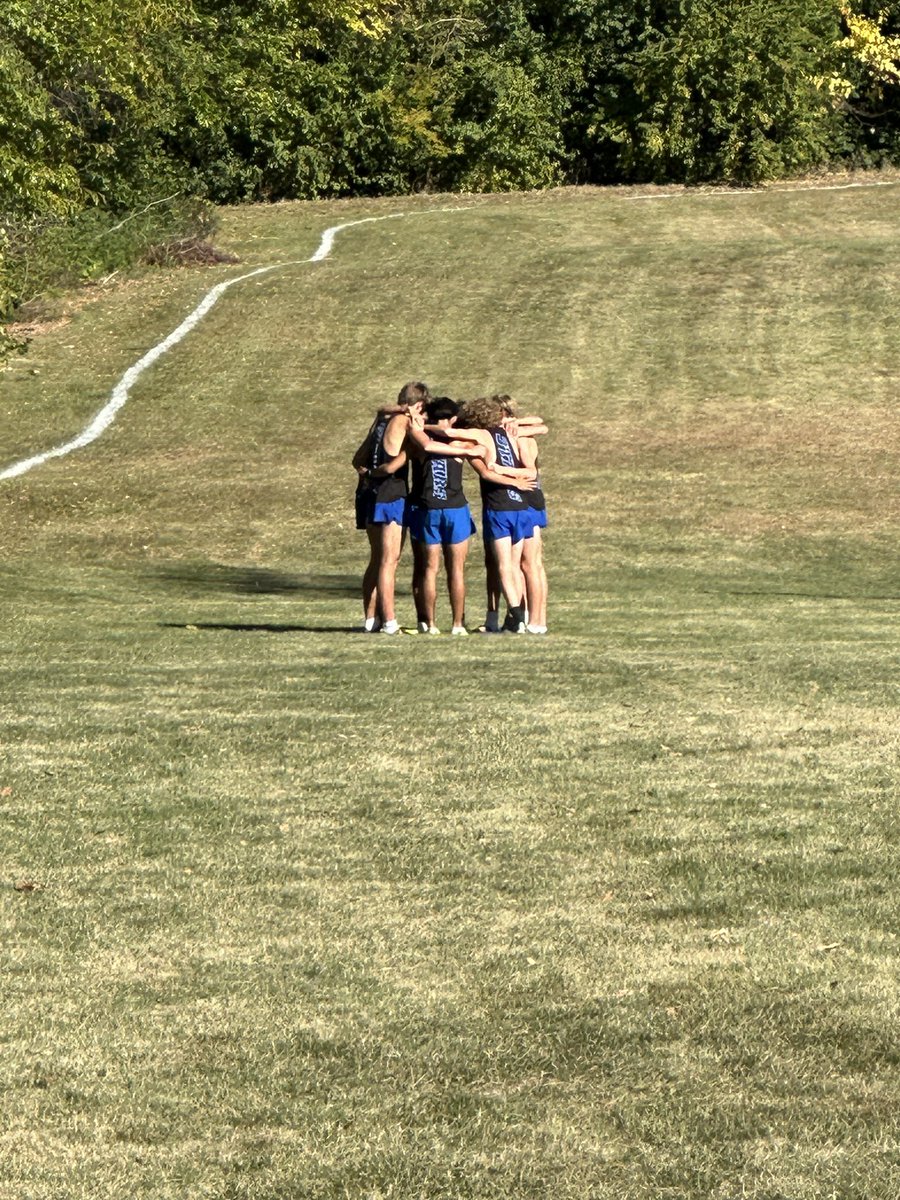 SCNAthletics's tweet photo. Girls &amp; Boys XC with some great times and PRs at the @DuKane8Conf Meet today at Lake Park! Next up-Regionals!
🏃🏃‍♀️ 

#RunStars🤩 https://t.co/rpkDuBx3pc