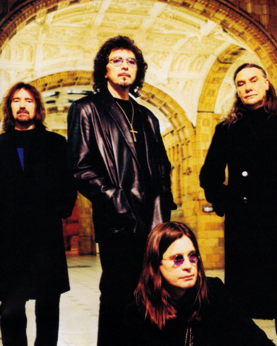tonyiommi's tweet image. #OnThisDay in 1998, we released Black Sabbath's 'Reunion' album. It was the first time since 1979 that all of us original band members - Bill, Geezer, Ozzy and myself - reunited for this special live album, which we had recorded the year before at the NEC in Birmingham. Proud to…