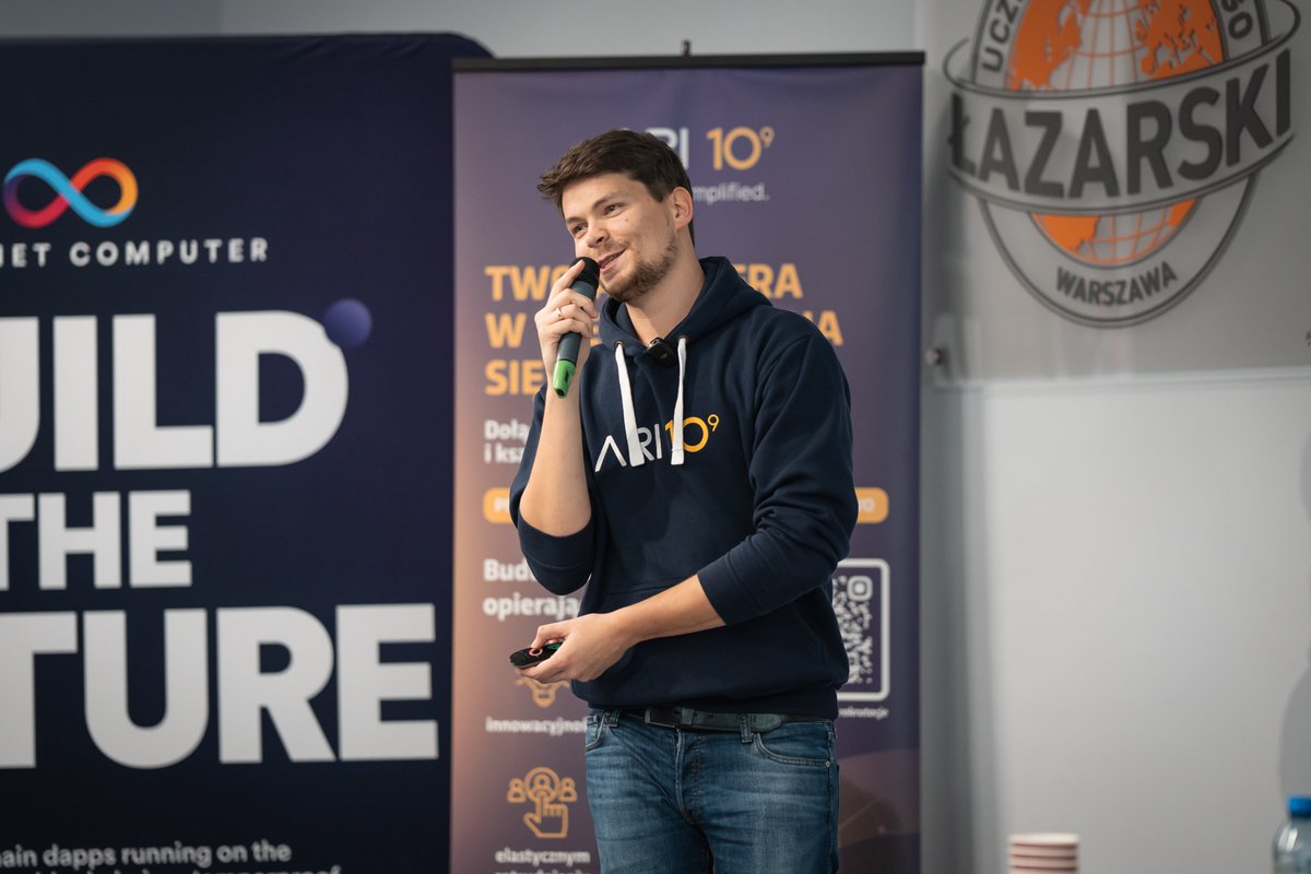 ICPHUB_PL's tweet image. Web3 Student Expo x @planetanft_  już za nami! 

Dziękujemy wszystkim uczestnikom, którzy spędzili z nami ten dzień, poznając głębiej świat blockchain i Web3. Wszystkie prelekcje, warsztaty i sesje networkingowe były możliwe dzięki Waszemu zaangażowaniu. 🫶

Specjalne…