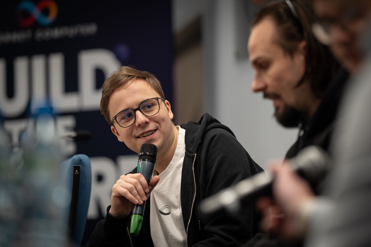 ICPHUB_PL's tweet image. Web3 Student Expo x @planetanft_  już za nami! 

Dziękujemy wszystkim uczestnikom, którzy spędzili z nami ten dzień, poznając głębiej świat blockchain i Web3. Wszystkie prelekcje, warsztaty i sesje networkingowe były możliwe dzięki Waszemu zaangażowaniu. 🫶

Specjalne…